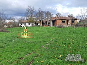 Две къщи с голям двор в село Гранитово Одноэтажный 60 кв.м РЗП 2000 кв.м двор | Дома/Дачи | Гранитово