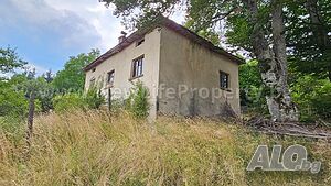 Къща в гората в с. Стърница, обл. Смолян Одноэтажный 87 кв.м РЗП 1439 кв.м двор | Дома/Дачи | Стърница