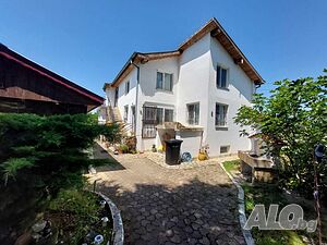 СОБСТВЕНИК продава Обзаведена Къща Двухэтажный 200 кв.м РЗП 1200 кв.м двор | Дома/Дачи | Варна Велико Търново