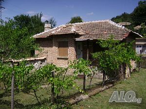 Къща до река с. Водица община Попово Одноэтажный 60 кв.м РЗП 3000 кв.м двор | Дома/Дачи | Водица