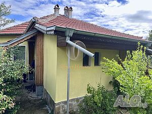 Нова обзаведена къща на 26 км от Пловдив, с. Ахматово Одноэтажный 74 кв.м РЗП 940 кв.м двор | Дома/Дачи | Ахматово