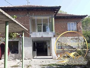 Продавам къща, с. Дряново Двухэтажный 110 кв.м РЗП 2500 кв.м двор | Дома/Дачи | Дряново