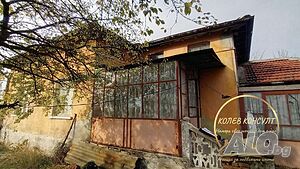 Продавам къща, с. Зетьово Одноэтажный 100 кв.м РЗП 1040 кв.м двор | Дома/Дачи | Зетьово