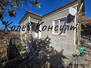 Продавам къща, с. Момково Двухэтажный 140 кв.м РЗП 3300 кв.м двор | Дома/Дачи | Момково