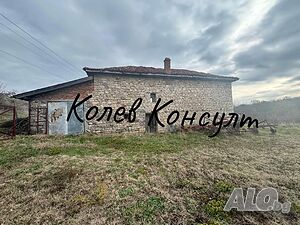 Продавам къща, с. Козлец Двухэтажный 80 кв.м РЗП 1300 кв.м двор | Дома/Дачи | Козлец
