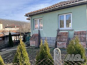 Продавам къща в село Кости, община Царево Двухэтажный 110 кв.м РЗП 460 кв.м двор | Дома/Дачи | Кости