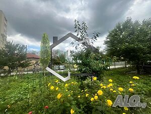 Двуетажна тухлена къща гр. Нови Пазар 104 кв.м РЗП | Дома/Дачи | Нови пазар