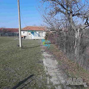 Малка обитаема вилна къща с хубав равен двор Одноэтажный 25 кв.м РЗП 800 кв.м двор | Дома/Дачи | Бегово