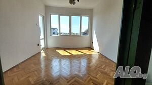 Тристаен апартамент 103 кв.м Тухла 1965 г. 4 етаж Непоследен Трехкомнатная 103 кв.м Кирпич 1965 г. 4 этаж Не последний | Квартиры | Общината Варна