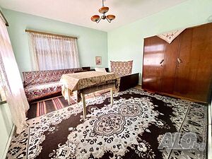 Двуетажна тухлена къща в централната част на с. Дълго поле Двухэтажный 120 кв.м РЗП 870 кв.м двор | Дома/Дачи | Дълго поле