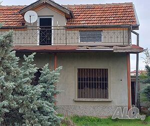 Две къщи в един двор 1200кв.м. в с. Отец Кирилово Двухэтажный 102 кв.м РЗП 1200 кв.м двор | Дома/Дачи | Отец Кирилово