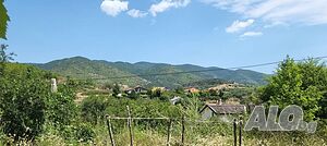 Тухлена къща с голям двор - 1470кв.м. в с. Розовец с прекрасна панорамна гледка Одноэтажный 53 кв.м РЗП 1472 кв.м двор | Дома/Дачи | Розовец