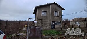 Продавам къща в село Честименско Двухэтажный 90 кв.м РЗП 1020 кв.м двор | Дома/Дачи | Честименско