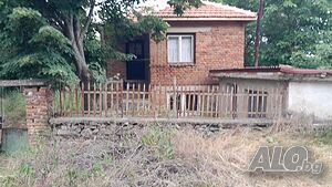 Двуетажна Къща с двор в село Войника. Двухэтажный 80 кв.м РЗП 950 кв.м двор | Дома/Дачи | Център Войника