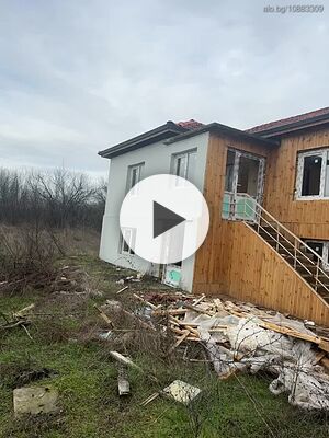 Продавам къща Двухэтажный 180 кв.м РЗП 1600 кв.м двор | Дома/Дачи | Държава