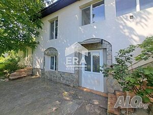 Двуетажна къща, за която сте мечтали! Двухэтажный 115 кв.м РЗП 836 кв.м двор | Дома/Дачи | Подвис