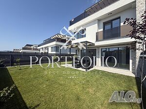 Къща с частен двор и гледка към морето на крачки от плаж “Каваци” - гр. Созопол Двухэтажный 198 кв.м РЗП | Дома/Дачи | Созопол