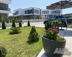 Комплекс SONATA Sea Villas на първа линия на централния плаж на гр. Ахтопол. Двухэтажный 106 кв.м РЗП 240 кв.м двор | Дома/Дачи | Ахтопол