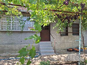 Продава КЪЩА с. Ливада, област Бургас Одноэтажный 98 кв.м РЗП 2520 кв.м двор | Дома/Дачи | община Камено, област Бургас Ливада