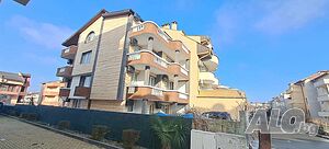 Продава четириетажна къща, РЗП - 440 кв., реновирана, в центъра на гр. Китен Четирехэтажный и больше 440 кв.м РЗП 325 кв.м двор | Дома/Дачи | Китен