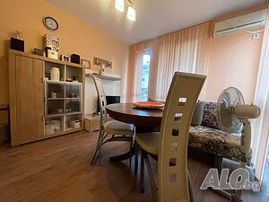 Тристаен с паркомясто БЕЗ такса поддръжка Трехкомнатная 90 кв.м Кирпич 2007 г. 3 этаж Не последний | Квартиры | Приморско
