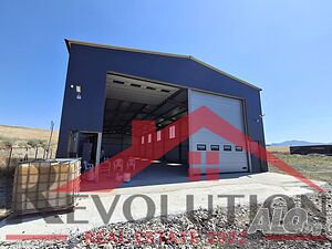 Дава под наем ПРОМИШЛЕНО ПОМЕЩЕНИЕ гр. Кърджали, Промишлена зона Юг Промышленное помещение 432 кв.м | Склады, промышленная и сельскохозяйственная недвижимость  | Промишлена Зона Юг Кърджали