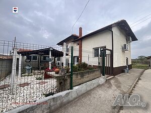 Къща с голям двор за продажба в с. Долна студена, обл. Русе Двухэтажный 92 кв.м РЗП 1794 кв.м двор | Дома/Дачи | Долна Студена