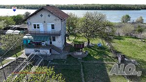 Къща на три етажа за продажба в гр. Мартен Трехэтажный 140 кв.м РЗП 865 кв.м двор | Дома/Дачи | Мартен
