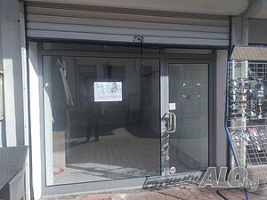 Топ локация! На 50 м от ид. център под наем помещение за търг. дейност или услуги Магазин Офис Медицинский кабинет Салон красоты Другое Салон красоты (место) 23 кв.м Первый наземный этаж | Магазины, Офисы | на 50 м от ид.център,ул.Иван Вазов Тетевен