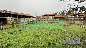 Тухлена Къща на 10км. от гр. Търговище Одноэтажный 120 кв.м РЗП 1200 кв.м двор | Дома/Дачи | Съединение