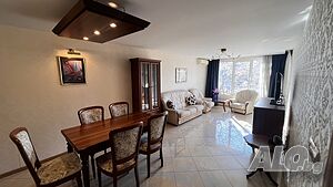 Хиподрума 3ст Трехкомнатная 88 кв.м Обставленная Первый жилой этаж | Квартиры, Комнаты | Хиподрума София