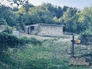 Парцел в кв. Чехлевци, гр. Габрово с новострояща се къща 90кв. м Двухэтажный 180 кв.м РЗП 1396 кв.м двор | Дома/Дачи | Чехлевци Габрово