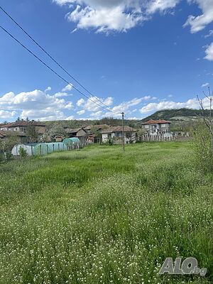 Парцел с къща 1489 кв.м с. Памукчии, обл. Шумен Продажа 1489 кв.м Под застройку (УПИ) С электричеством Собственный источник воды | Участки под застройку, Инвестиционные проекты | Памукчии