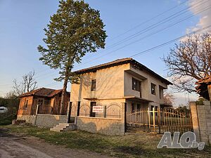Продава къща в село Камен, община Стражица Трехэтажный 440 кв.м РЗП 1300 кв.м двор | Дома/Дачи | Камен