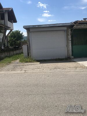 Продавам гараж Гараж (самостоятельный) 20 кв.м Кирпич | Гаражи, Парковочные места | Момчилград