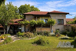 🏡 Продавам просторен имот с отличен потенциал в село Паскалевец Двухэтажный 300 кв.м РЗП 5500 кв.м двор | Дома/Дачи | Паскалевец