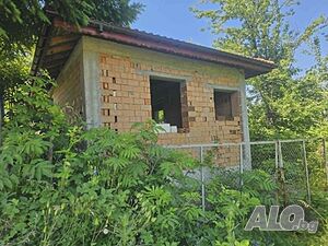 Продава вила Одноэтажный 43 кв.м РЗП 247 кв.м двор | Дома/Дачи | Брош