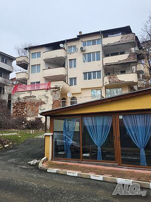 Сграда със 7 самостоятелни апартамента, от собственик. Подходяща за инвеститори! Трехкомнатная 75 кв.м Кирпич 1994 г. Не последний | Квартиры | ул. Русалка 153 Свети Влас