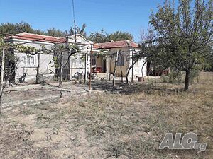 Къща в с. Горно Ботево, цена 55000е Одноэтажный 70 кв.м РЗП 1100 кв.м двор | Дома/Дачи | Горно Ботево