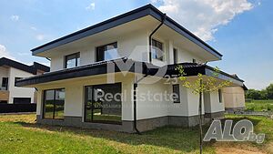 Впечатляваща ДВУЕТАЖНА къща в село Равно поле! Двухэтажный 338 кв.м РЗП 511 кв.м двор | Дома/Дачи | Равно поле