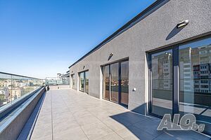 Мезонет с голяма панорамна тераса с гледка към цяла София, до бул. ”Сливница” Трехкомнатная 224.88 кв.м Кирпич 12 этаж | Квартиры | Банишора София