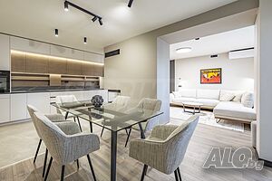 Впечатляващ четиристаен апартамент в сърцето на София, до ул. ”Пиротска” Многокомнатная 200 кв.м Кирпич 6 этаж | Квартиры | Център София