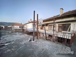 Обзаведена просторна къща с двор в с. Елешница, на 10 км от Банско Одноэтажный 120 кв.м РЗП | Дома/Дачи | Елешница