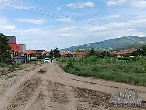 Парцел в близост до нови комплекси от къщи Продажа 500 кв.м Не находится в планировке Без электричества Без воды | Участки под застройку, Инвестиционные проекты | Първенец