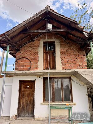 Парцел с къща и животновъден обект в с. Сърнево обл. Стара Загора Продажа 3000 кв.м Не находится в планировке С электричеством Водопровод | Участки под застройку, Инвестиционные проекты | Сърнево