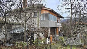 Продава двуетажна къща в гр. Брезник Двухэтажный 220 кв.м РЗП 804 кв.м двор | Дома/Дачи | Брезник