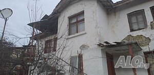 Продава се самостоятелна къща Двухэтажный 110 кв.м РЗП 800 кв.м двор | Дома/Дачи | Пчеларово