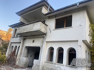 Огромна къща с. Петърница - Плевен Двухэтажный 629 кв.м РЗП 1129 кв.м двор | Дома/Дачи | Петърница