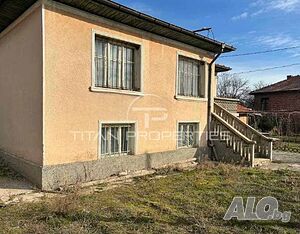 Къща в село Дълго поле Двухэтажный 150 кв.м РЗП 1800 кв.м двор | Дома/Дачи | Дълго поле