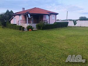 Къща с красив двор в с. Брястовец Одноэтажный 135 кв.м РЗП 1600 кв.м двор | Дома/Дачи | Брястовец